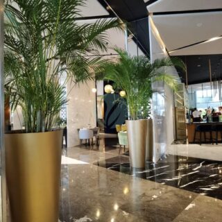 grand pot conique plante en polyester